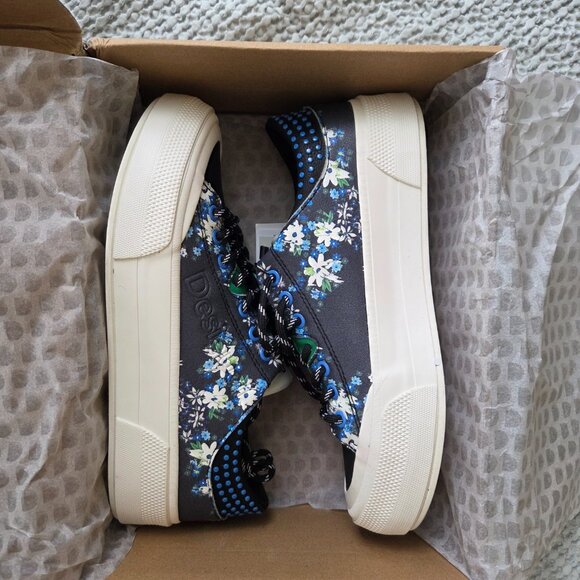 DESIGUAL NEW sneakers black flowers US6.5 With a box. - Picture 5 of 7